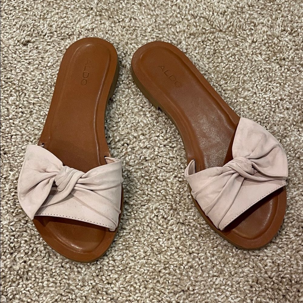 Aldo Women's Tan and Cream Bow Sandals